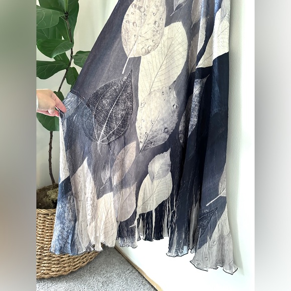 NWT Komarov  Women's Maxi Evening Crinkle Dress  Ruffles Sheer SZ XS Whimsigoth - Picture 3 of 9